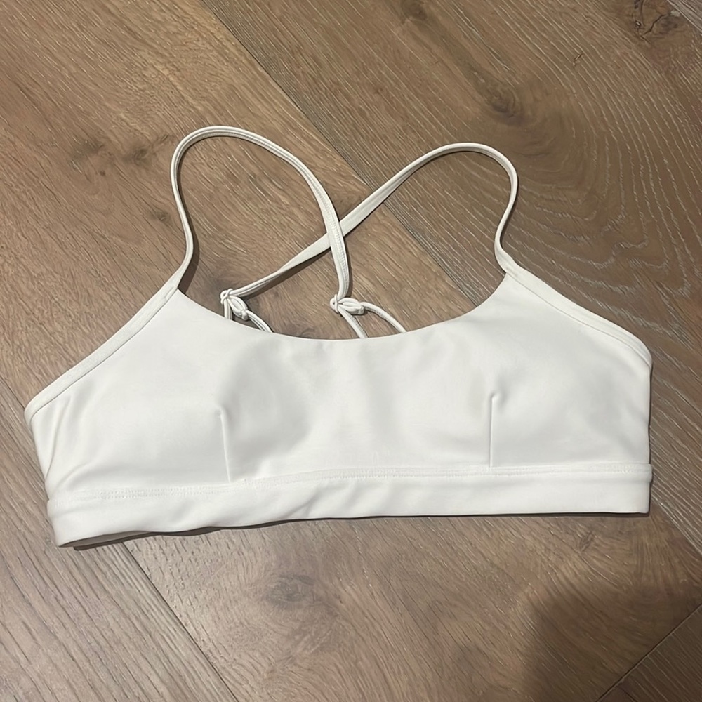 white alo sports bra